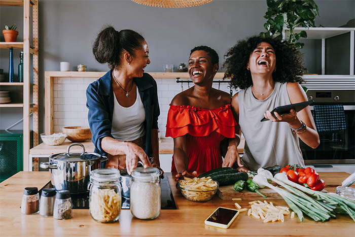 women cooking