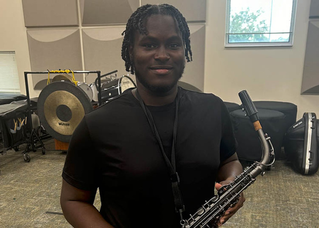 Hacpo Music – Saxophone Donation